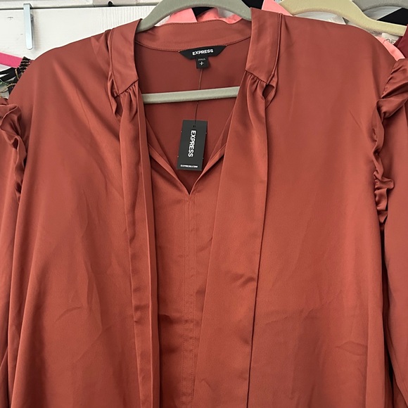 blouses lot - Picture 3 of 7